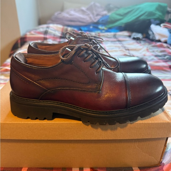 Steve Madden Other - Steve Madden Burgundy Footwear